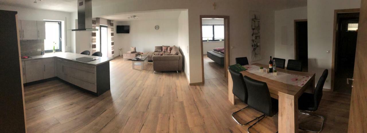 Landhaus Ferienwohnungen Mit Pool Und Wellness Neukirchen-Balbini Zewnętrze zdjęcie